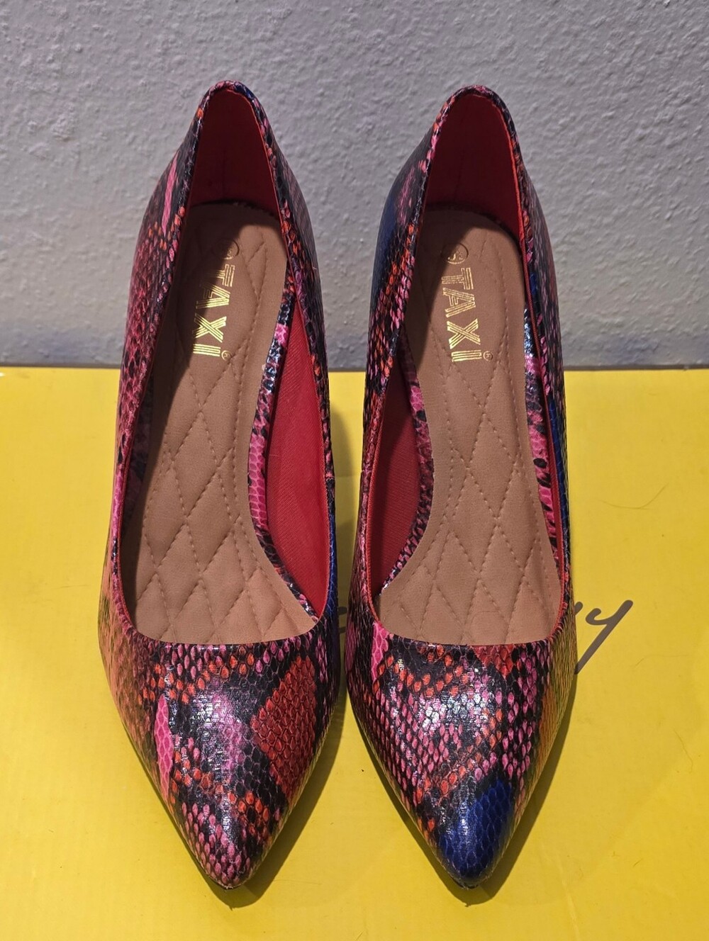 Women's Pink Snake-Print Heels✨️